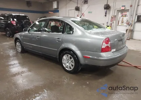 2003 Volkswagen Passat Gls from USA, damaged, VIN WVWPD63B33E239701